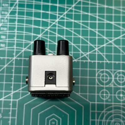 FOR SALE: Electro-Harmonix Pico Attack Decay Tape Reverse Simulator 2023 - Present Silver image 6