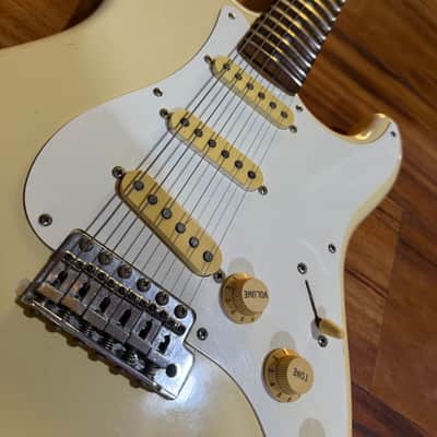 Fender St72 1985 Scalloped - Cream White image 6