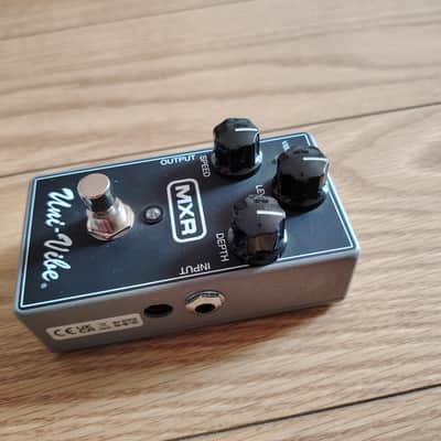 MXR M68 Uni-Vibe imagen 2