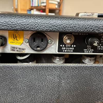 Fender Deluxe Reverb 1982 blackface factory hand wired  22-Watt 1x12" image 11