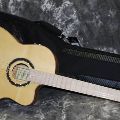 2023 Ortega - Thomas Zwijsen Signature - Classical imagen 4