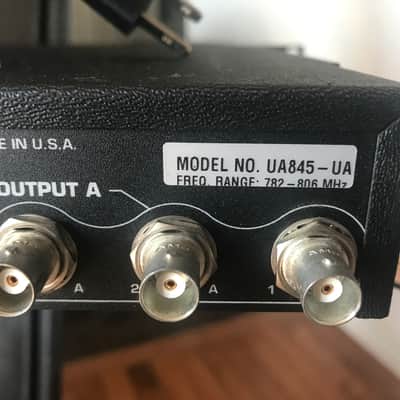 Shure UA845-UA UHF Antenna Splitter/Power Distribution System - (782-806 MHz) with power input cable. image 9