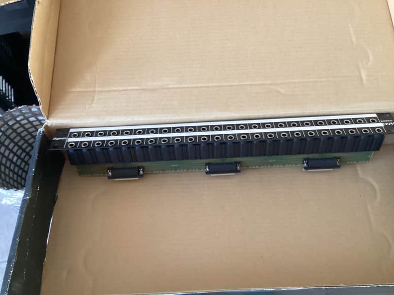 Signex isopatch jack to d-sub image 1