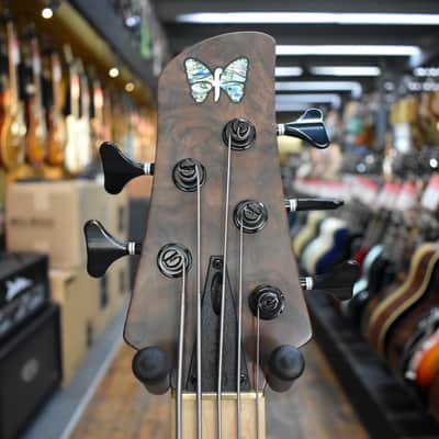 Fodera Emperor Elite 5-String Bass Walnut Burl w/Birdseye Maple Fingerboard, Hard Case image 7