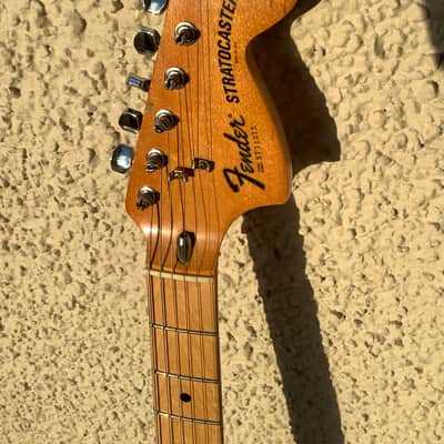 Fender Stratocaster with Maple Fretboard 1977 - Black image 12