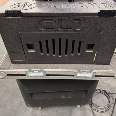 Yamaha CL1 Console w/ R&R road case image 4