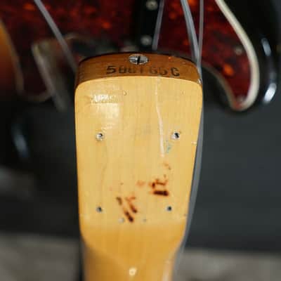 Fender Vintage 1966 P-Bass Left-Handed w/OHSC Bild 8