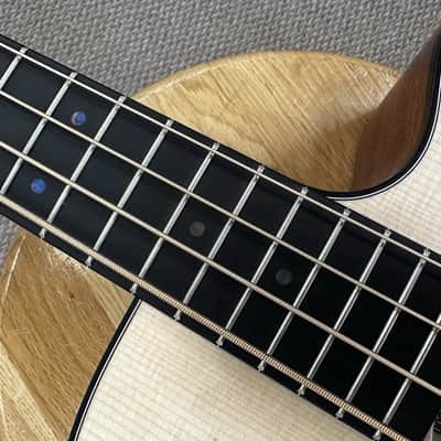 Martin 000C Jr-E Junior Short-Scale Bass Acoustic/Electric Bass Guitar w/ Case image 12