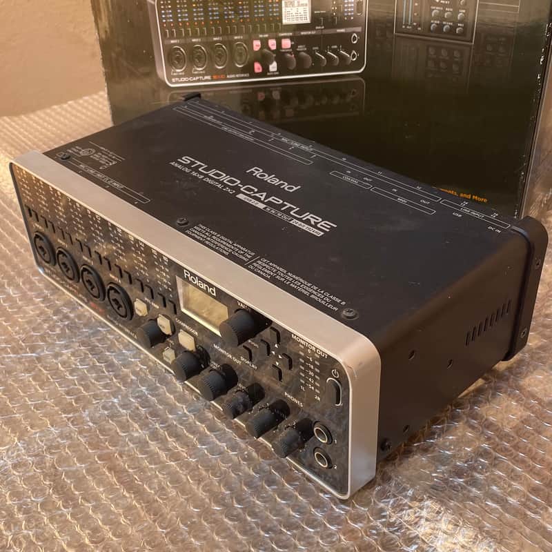 Roland UA-1610 Studio-Capture 24-bit / 192 kHz USB 2.0 Audio Interface image 1