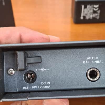 Sennheiser Diversity Reciver IM100+Transmitter ew100+Headmic me3 image 16
