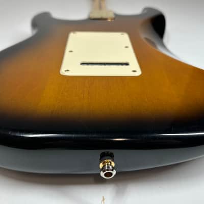 Fender 50th Anniversary American Deluxe Stratocaster 2004 - Sunburst image 20