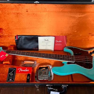 Fender  AV II 1966 Jazz Bass - Seafoam Green /8lbs. 14.8oz. #V2320952 image 2