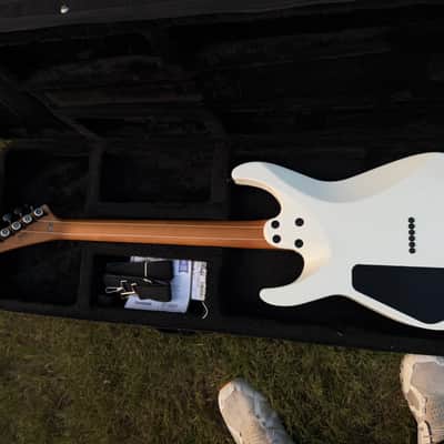 Jackson American Series Virtuoso HT with Streaked Ebony Fretboard 2024 - Present - Snow White image 3