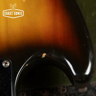 1977 Fender Mustang Bass, made in USA, sunburst, with original hard case image 17