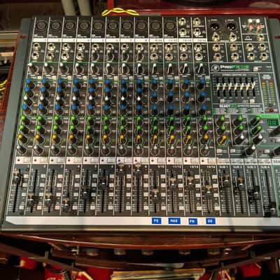 Mackie ProFX16v2 16-Channel 4-Bus Effects Mixer | Reverb