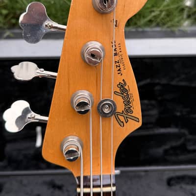 Fender AVRI '62 Jazz Bass 2006 in 3-Color Sunburst image 3