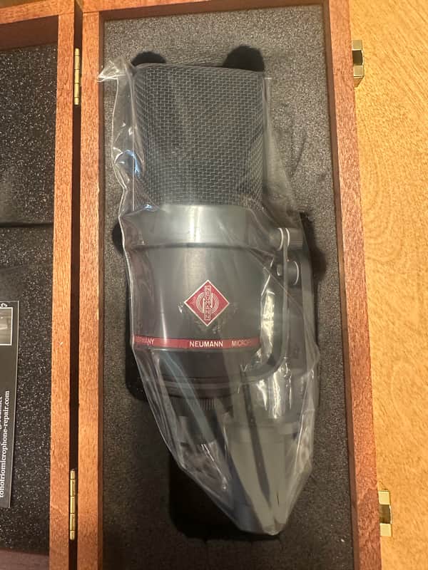 Neumann TLM 170R mt Large Diaphragm Multipattern Condenser Microphone 1993 - Present - Matte Black image 1