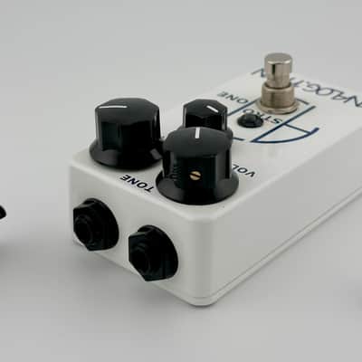 Analogman Astrotone Fuzz 2010s - White image 6