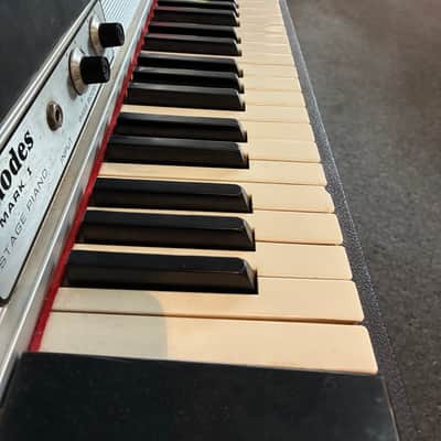 Fender Rhodes Mark I Stage 73-Key Electric Piano 1969 - 1974 - Black Rounded Top image 4