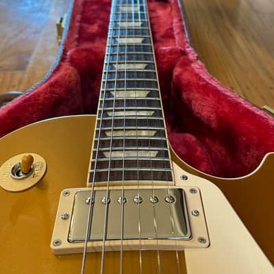 Gibson Les Paul Standard '50s Gold Top - LIKE NEW w/ all original packaging & accessories image 9