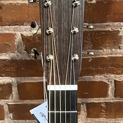 Martin 00-18 Standard Series Acoustic Guitar image 3