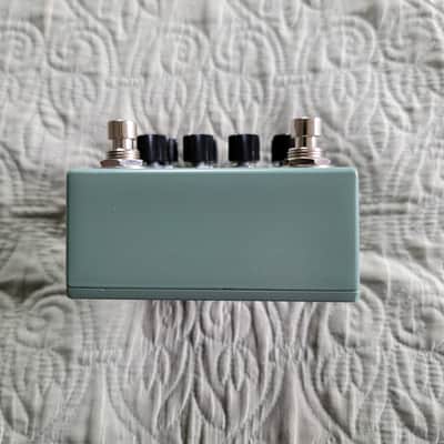 Walrus Audio Lore Reverse Soundscape Generator *MINT* 2022 - Present - Muted Green / Dark Green Fairy image 7