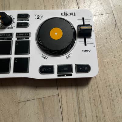 Hercules DJControl Mix 2-Channel Bluetooth DJ Controller 2021 - Present - White image 4