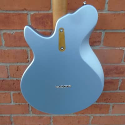 Eastman Fullertone SC'52 Ice Blue Metallic w/bag,demo image 3