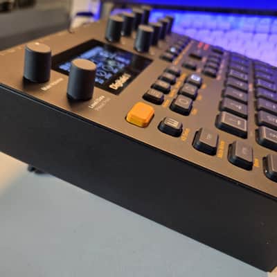 Elektron Digitakt II – Excellent Condition – Power Supply Included – Fast Shipping image 5