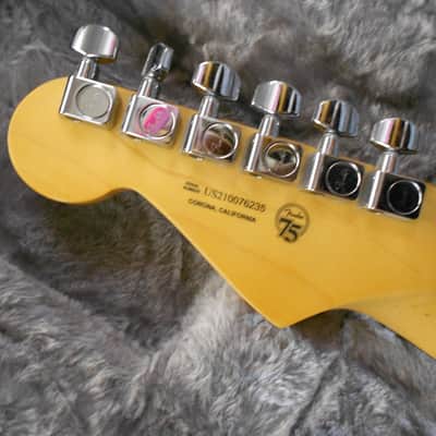 Fender American Professional II 2021 - sunburst, 75 years image 8