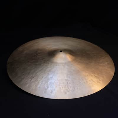 Zildjian 18" K Istanbul cymbal Older New Stamp 1400g 1967–1972 image 8