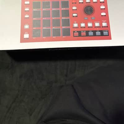 Akai MPC One+ Portable Bundle – Retro Skin + XT Power Battery image 14