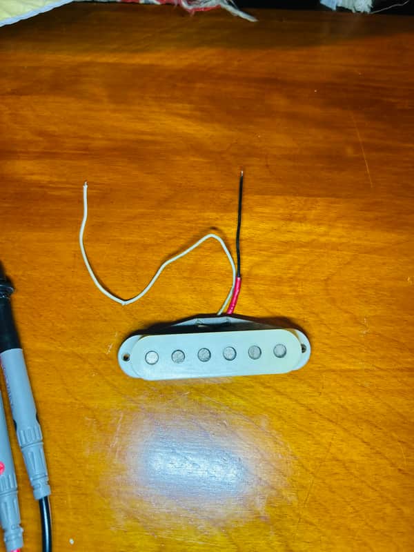 Fender Stratocaster pickup 1976 - Grey bottom image 1