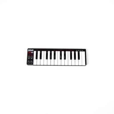 Akai LPK25 Owned by Sergio Vega image 1