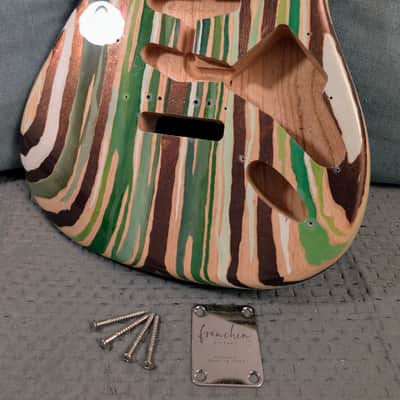 Franchin Guitars Stratocaster body - colorful Wood Grain Green Oil Paint and Bronze Metallic Leaf Swamp Ash image 9