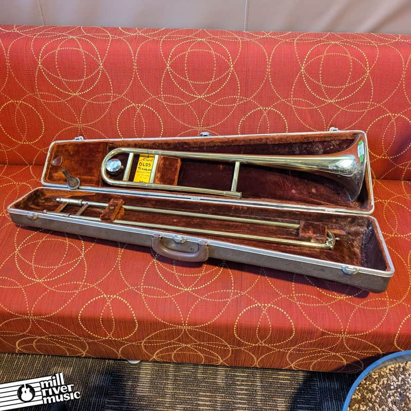 Olds Ambassador Trombone w/ Olds 3C Mouthpiece & HSC - Used