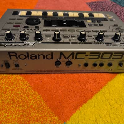 Roland MC-303 Groovebox 1990 - 1998 - Silver image 4