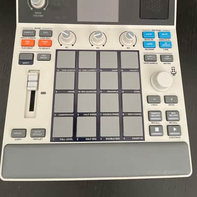 Akai MPC Sample 2025 - present - Gray