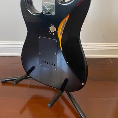 Fender Custom Shop Dual Mag II Stratocaster Relic 2020 - Black over 3-Color Sunburst image 4