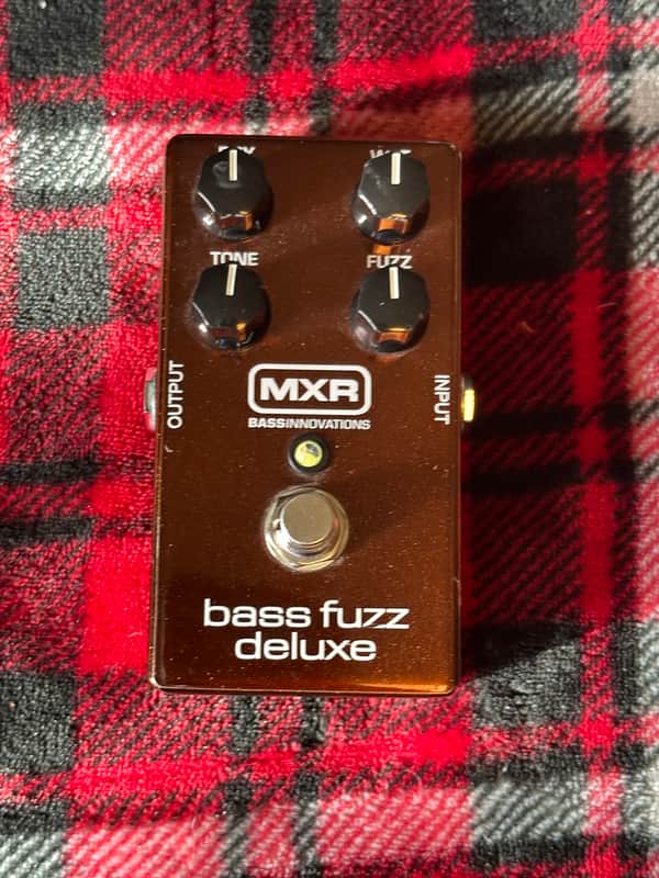 MXR M84 Bass Fuzz Deluxe