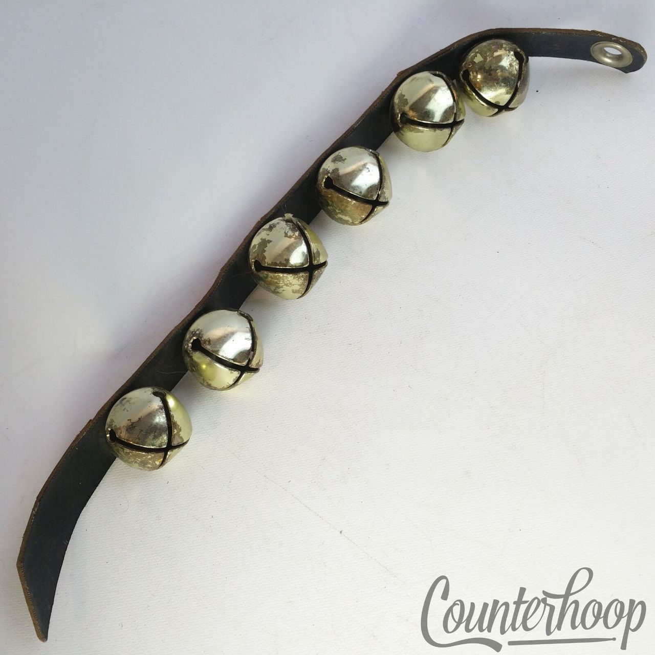 6 Sleigh Bells 17"Leather Strap Vintage Percussion Instrument Orchestral Effects — main photograph