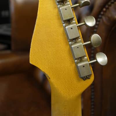 Fender Custom SHop '61 Stratocaster Heavy Relic Aged Ocean Turquoise over 3CS image 6