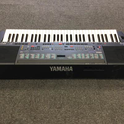 Used Yamaha PSR-400 Keyboard image 2