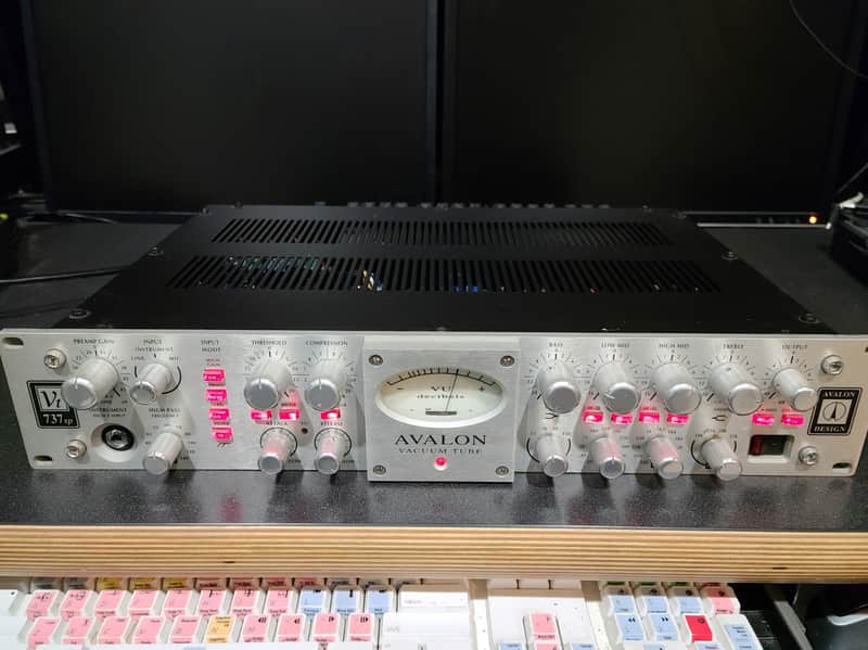 Avalon 737vt sp Silver image 1