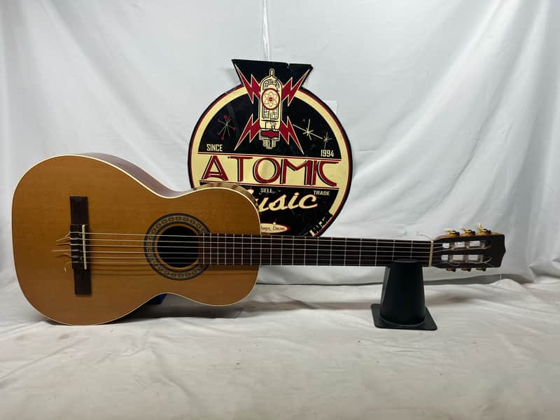 La Patrie Motif: Classic Sound at a Killer Price!