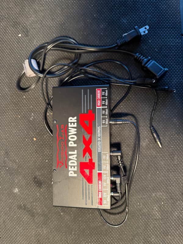 Voodoo Lab Pedal Power 4X4