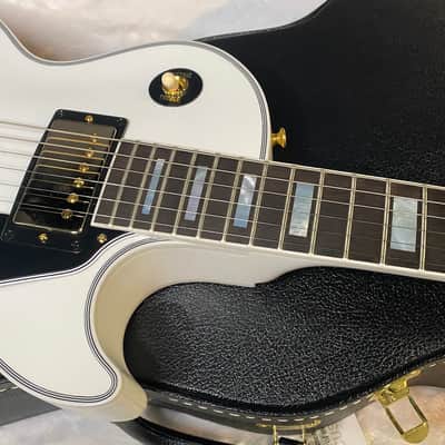 NEW! Gibson Les Paul Custom - Alpine White - Ebony Board - Authorized Dealer - 10.3 lbs - G06430 image 3