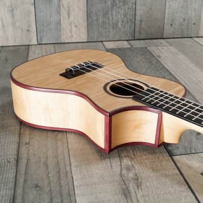 Kala KA-ASFM-C-C All Solid 'Flamed Maple' Electro Cutaway Concert Ukulele, Satin image 9