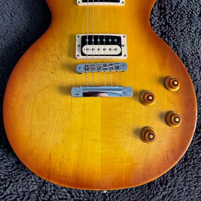 2012 Gibson Les Paul Studio Deluxe ll, Honey Burst image 2