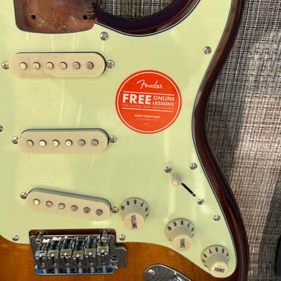 Squier Affinity Stratocaster new old stock body 2021 - Honey burst image 2